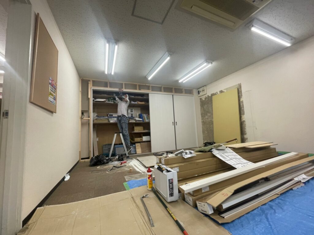 学習塾　リフォーム【練馬区】解体・大工工事（1）