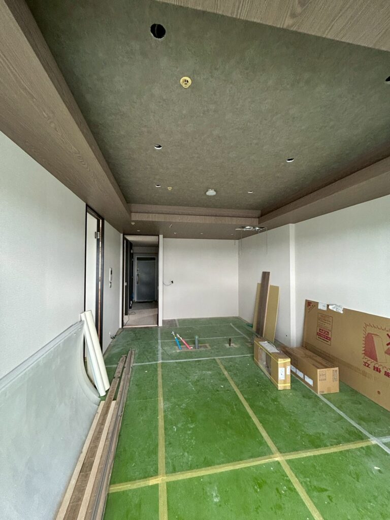 江東区　マンションフルリノベーション工事　【4】クロス内装工事